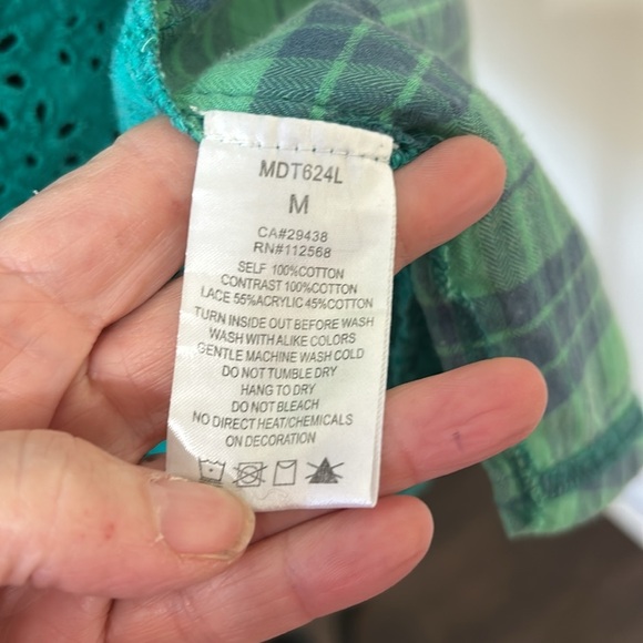 Miss Me Embroidered Flannel Button Down Shirt. Ladies Medium. - Picture 12 of 13